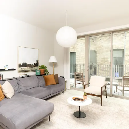 Charming Walker'S Point Apt With Balcony